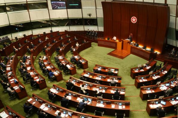 各界齊讚施政報告利民