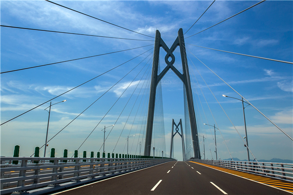 商報登橋見證「世界奇迹」