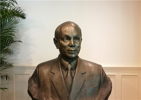 霍英东：赤子之心 敢为天下先