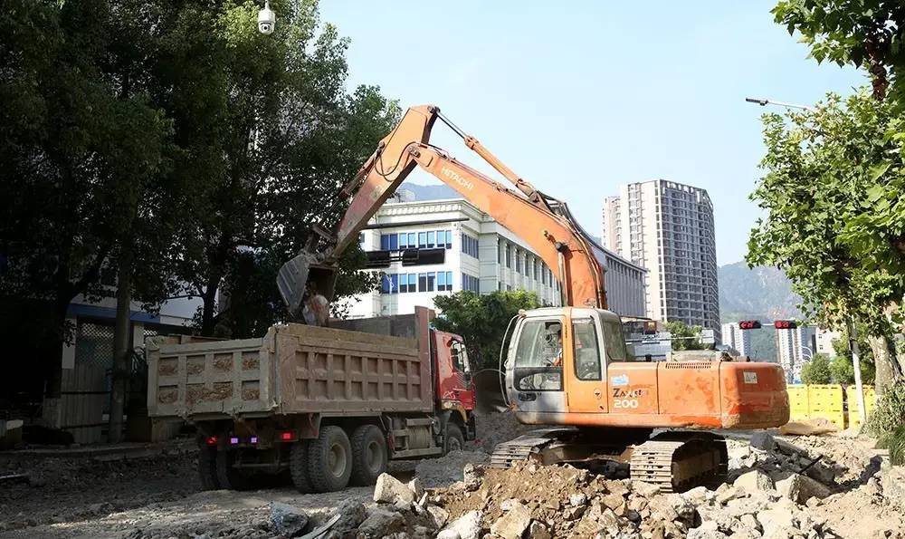 對標香港從治理亂挖做起