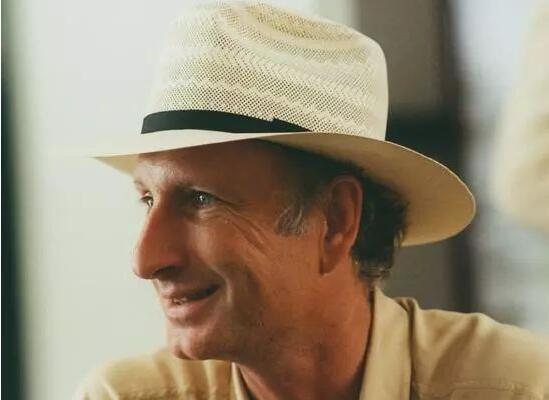 脱离了艺术圈的艺术家还行不行？