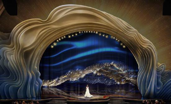 奥斯卡红毯 女明星都爱上了死亡芭比粉