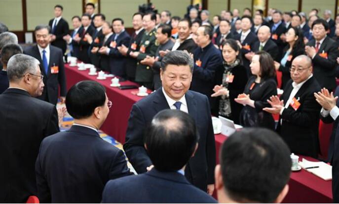 習近平看望文藝界社科界委員 以精品奉獻人民 用明德引領風尚