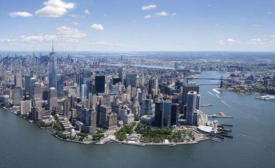 【两会访谈】港区委员建言大湾区