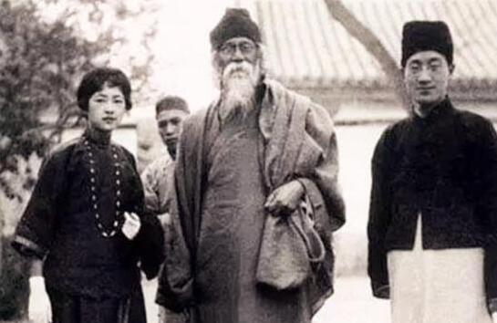 除了《再别康桥》，你还应该读读徐志摩的这7首诗