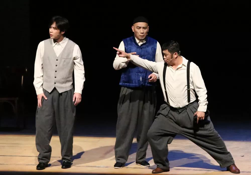 为什么一定要去看舞台上的《二马》?