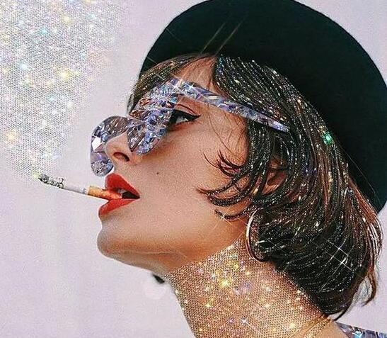 闪光少女变身宝典 让你比滤镜还闪耀