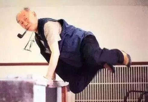 在“大师多如狗”的年代里，我十分想念黄永玉