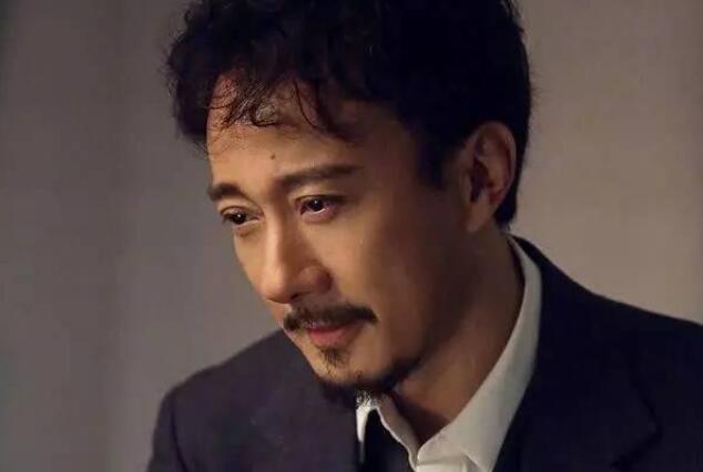 问日本人为何没烧故宫后，赵立新终于道歉了