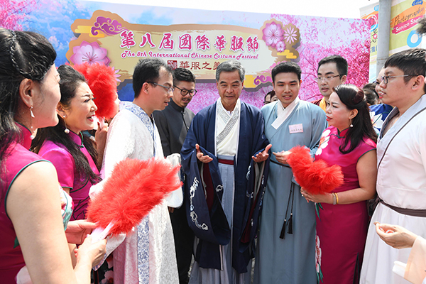 梁振英指華服可成大灣區品牌文化