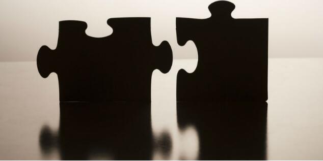 中企抄底全球最大豪华游艇公司内幕：把谈判对手说哭了