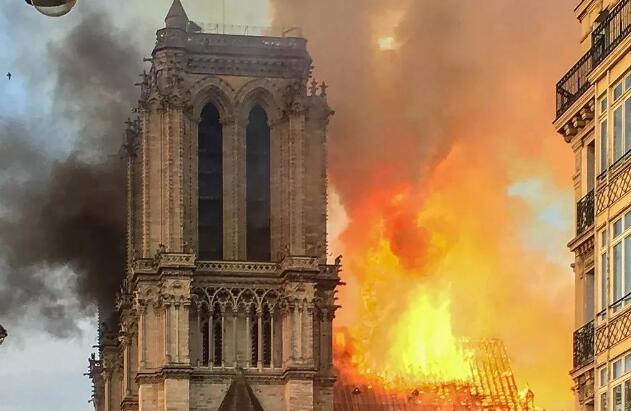 浙大教授：烧毁的巴黎圣母院无可挽回