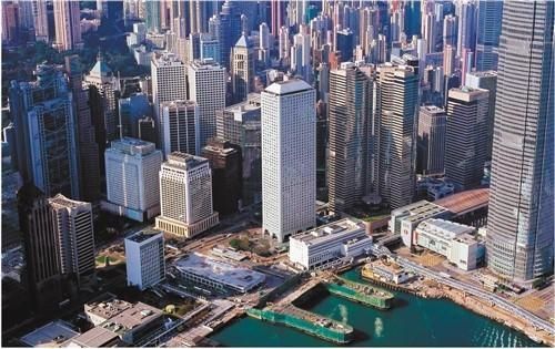 甲廈按月升1.6% 尖沙咀平均呎價穿1.6 萬元