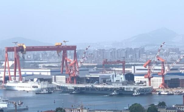 国产航母昨日出海海试