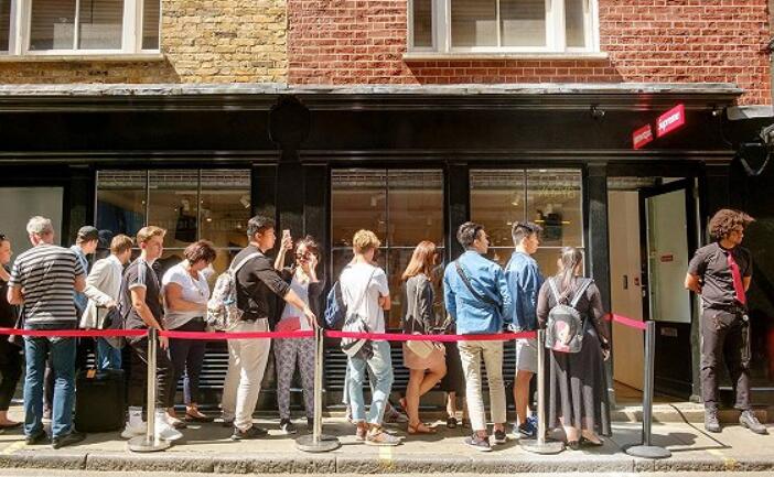 亚马逊开始向Supreme学习如何卖街头服饰