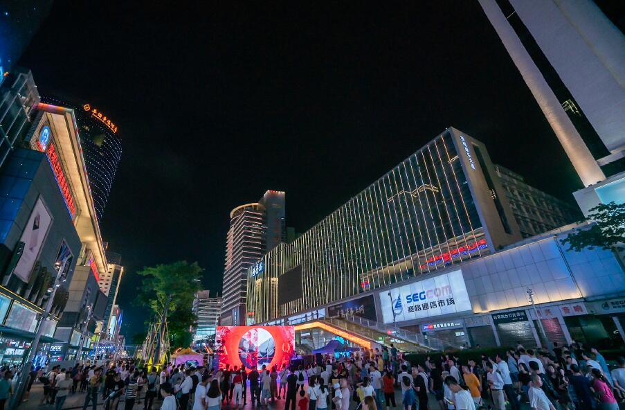 第一届数字艺术节：科技艺术的聚光灯照亮深圳华强北