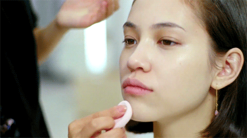 夏天头疼的不是防晒 而是化了妆怎么补防晒