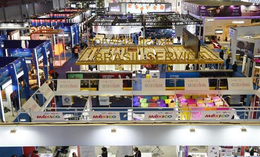 屹然砥柱立中流——“今日之中国”述评之二