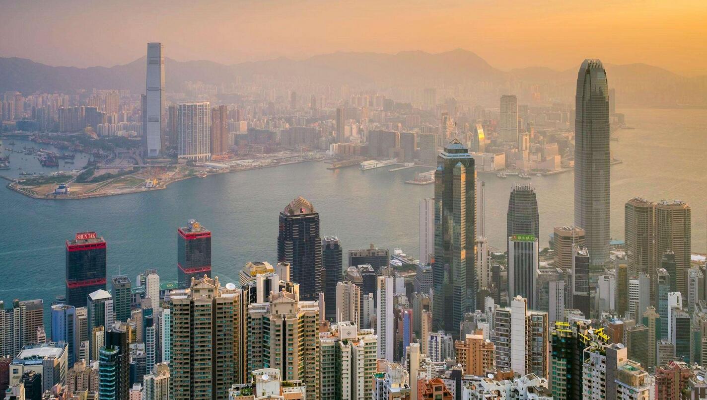 【商报时评】經濟挑戰重重 謹防樓市風險