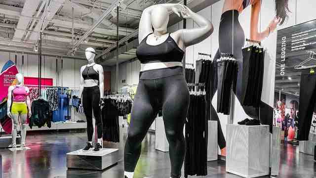 耐克大码模特惹争议，胖子：我动还是不动？