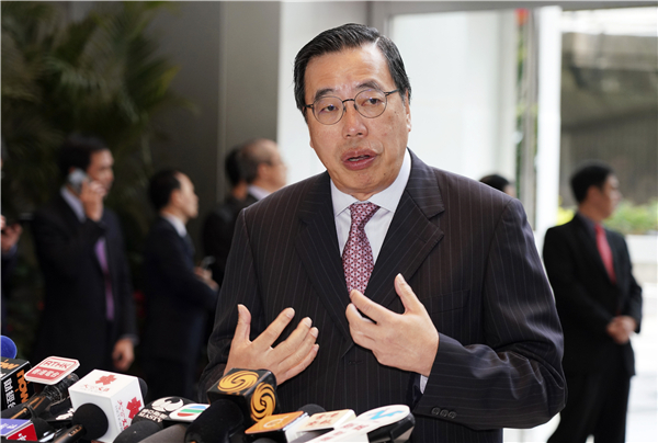 行會成員撐暫緩修例 籲和平表意見