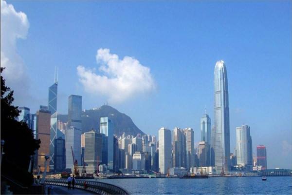 【商報時評】互相體諒為香港 共渡難關回正軌