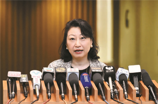 接受批評 加強溝通 鄭若驊向市民真誠致歉