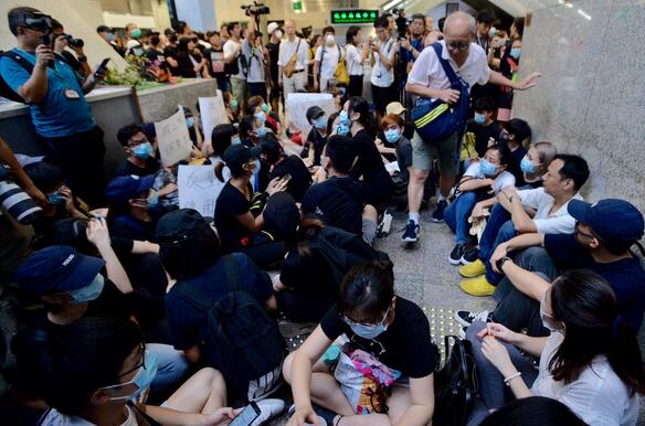 香港的秩序與安寧比鑽石更珍貴