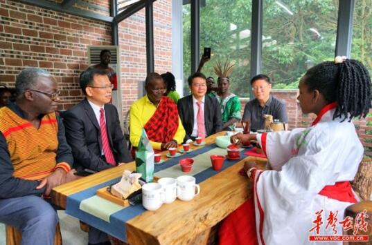 湖南與烏干達欲「文旅聯姻」 構建東非四國文化旅遊圈