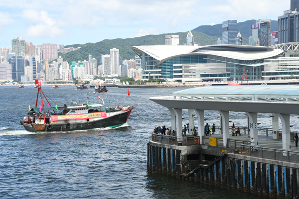 漁船巡遊 馬場爭盃 全城歡慶