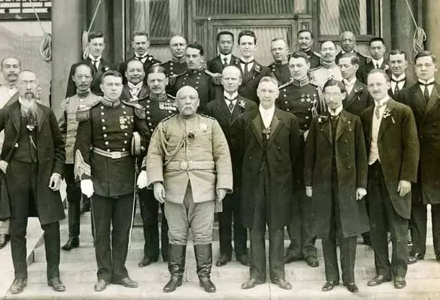 民國為何不到兩年即名存實亡？