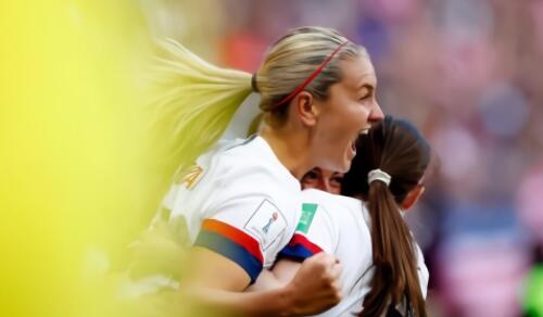 美國隊2:0擊敗荷蘭 衛冕女足世界杯冠軍