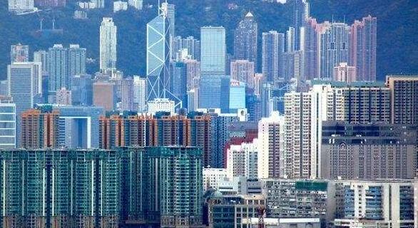 三項辣稅價量齊跌 宗數按月減三成四