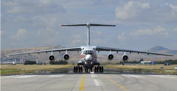 俄军多架运输机向土耳其空运S-400防空导弹系统