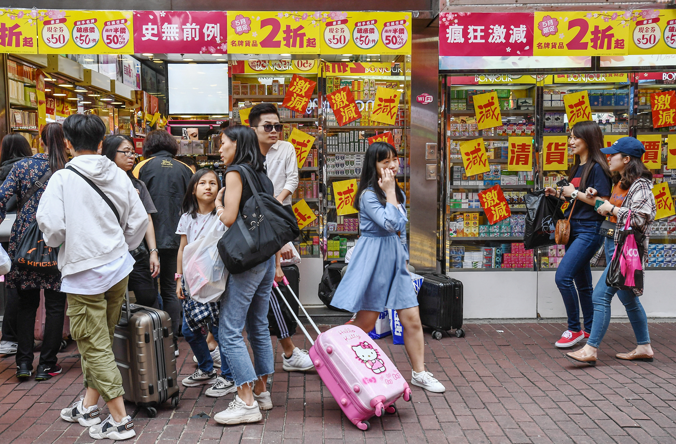 【商報評論】暴力衝突頻生 百業呻苦不絕