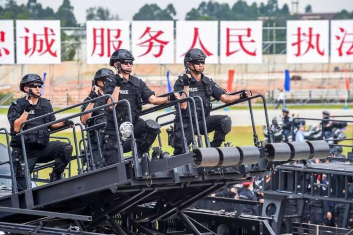 粵警誓師安保國慶70周年  展示大量裝備