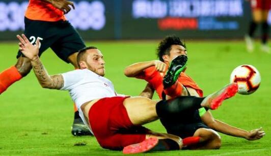 中超夏季窗口关闭 转会市场为啥比预想红火了？