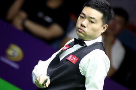 國錦賽丁俊暉決勝局險勝梁文博 八強戰對決艾倫