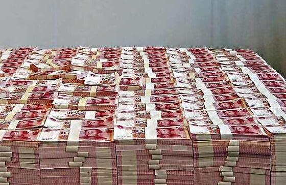 人民币中间价调贬57点，机构：人民币汇价弹性有望适度扩大