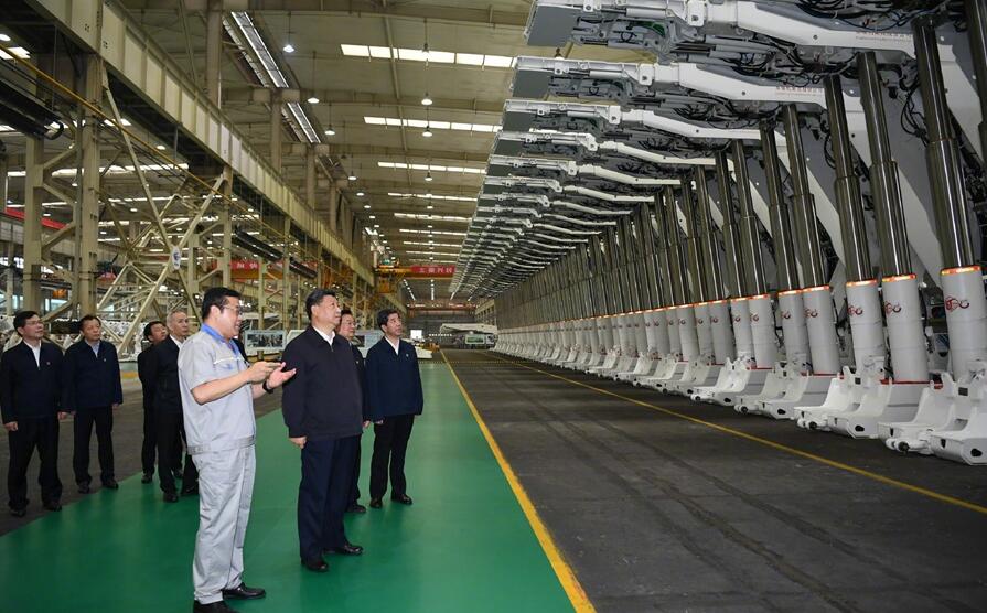 习近平在郑州考察制造业企业发展和黄河生态保护