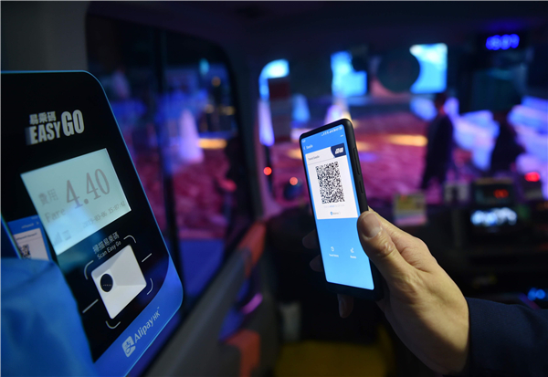 【国庆专稿】從前店後廠到水乳交融 粵港澳成區域合作典範