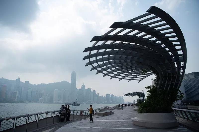 瑞士媒體批香港示威者“形象糟糕”：製造暴力 訴求矛盾