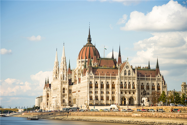 《双子杀手》刷屏 被名导看中的取景地究竟多惊艳