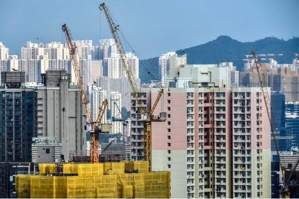 余偉文：放寬按保樓價上限冀市民有更多選擇 本港經濟下行壓力大