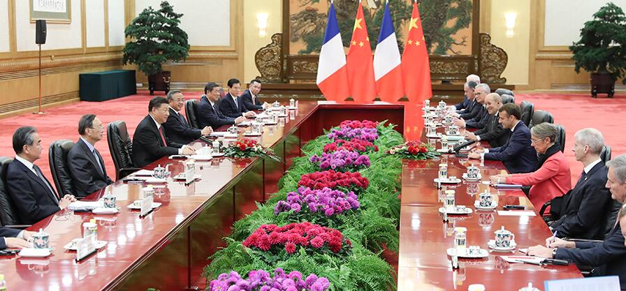 习近平同法国总统马克龙会谈