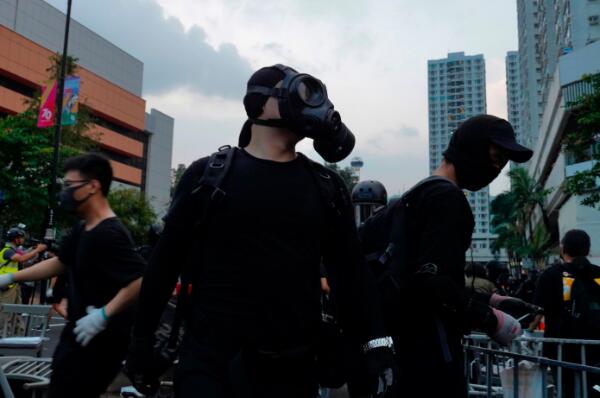 何柱國：示威者及早回頭 做個堂堂正正的中國人