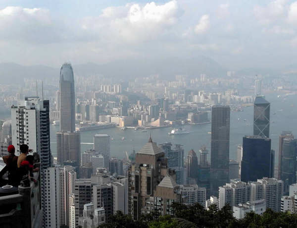 唔使買樓都可做包租婆？投資REITs有錦囊