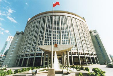 美國限制中國外交官行動，中方反制措施來了