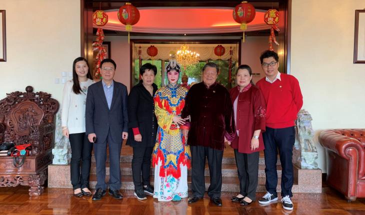 《貴妃醉酒》《霸王別姬》京劇演出恭賀湯恩佳院長壽辰