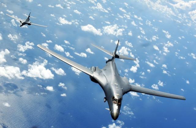 美军高官：过去15年美军机多次秘密飞越中国南海